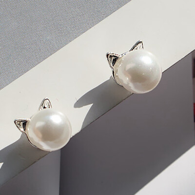 

2 Fashion Jewelry Simulated Pearl Stud Earrings Sweet Cute Cat Ear Design Stud Earrings For Women Korean Style