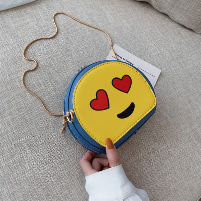 

On the new ins super fire cartoon bag female 2019 new Korean version of the wild single shoulder slung fashion chain small round bag