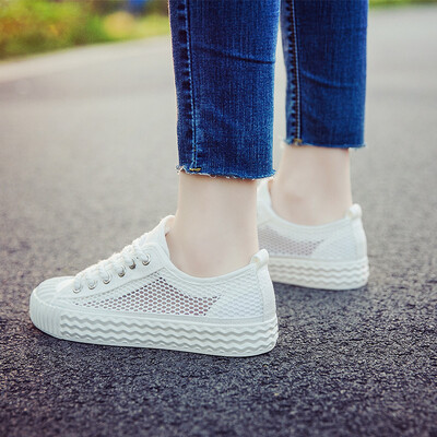 

New breathable white shoes womens shoes in 2018 spring Korean version of Joker canvas shoes casual flat hollow white shoes