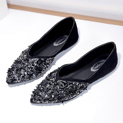 

Shallow tip flat sole spring Korean version 100 pedal water drill bean shoe tide
