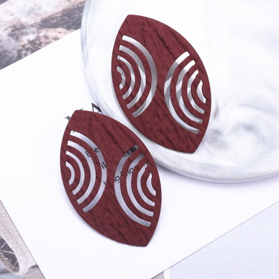 

Korean Style Personality Funny Painted Girl Face Cute Exaggerated Hollow out Metal Earrings for Women Wedding Jewelry Wholesale