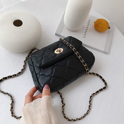 

Summer small bag female 2019 new Korean version of the summer small fresh wild single shoulder slung fashion rhombic chain bag