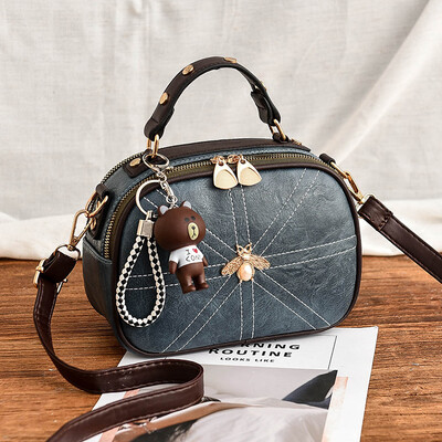 

Texture womens bag summer fashion network celebrity small black bag simple single shoulder oblique satchel bag