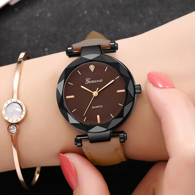 

RM New Fashion Geneva Women Leather Band Quartz Analog Wrist Watch
