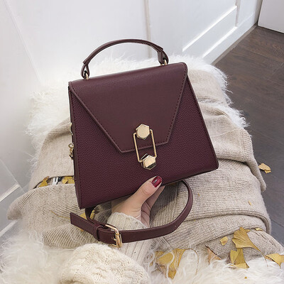 

Simple net red small black bag female 2019 new Korean version of the wild single shoulder slung portable fashion texture saddle bag