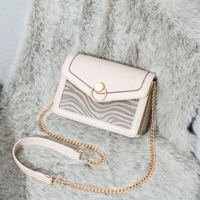 

Uh the little girl bag fashion Korean version of the single shoulder chain hundred lap oblique satchel ins