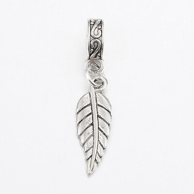 

Tibetan Style Alloy European Dangle Beads Leaf Antique Silver 32mm Hole 4mm Pendant 20x7x15mm