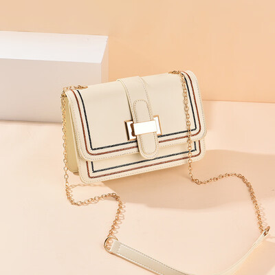 

2019 spring&summer new womens bag Korean version of the cool fashion small square bag trend shoulder shoulder bag cross-border