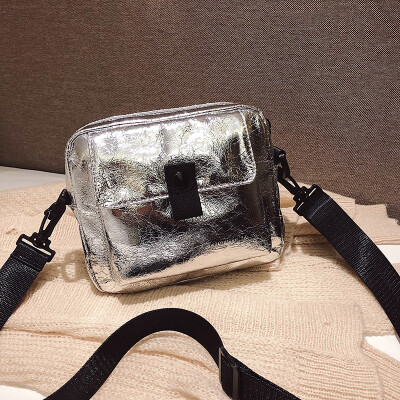 

Ins net red texture crack small square bag female 2019 new Korean broadband fashion shoulder slung bag