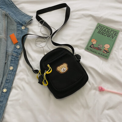 

Fashion simple wild Messenger bag 2019 new cute bear canvas bag casual cartoon girl shoulder bag