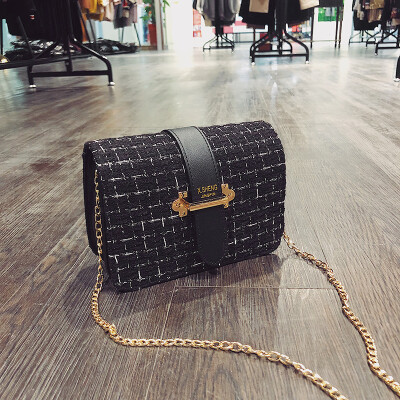 

Autumn&winter small bag female 2018 new wave Korean version of the wild slung shoulders woolen fashion chain personality small square bag