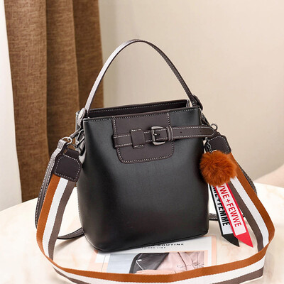

New small bag female bag 2019 new wave Korean version of the wild lady shoulder Messenger bag broadband bucket bag