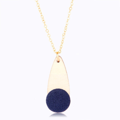 

New Trendy Round Pendant Necklace For Women Personality Wood Cloth Alloy Chain Necklace New Female Trendy Jewelry Gold Color