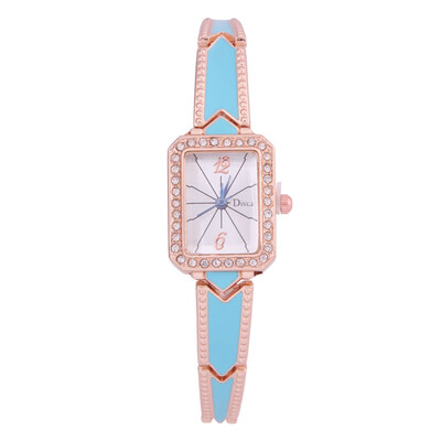 

Rectangular Diamond Womens Fashion Watch Student Personality Popular Quartz Watch