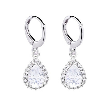 

Hot Sale S925 Silver Plated Inlay White Gold Teardrop-shaped Zircon Earrings