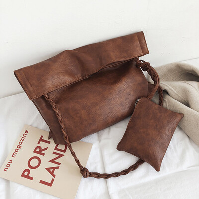 

Big bag female new Korean fashion retro billiard shoulder Messenger bag retro Messenger bag