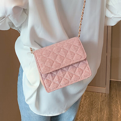

Net red retro small bag popular female bag 2019 new fashion woolen messenger bag wild ins foreign air shoulder bag