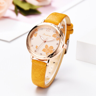 

RM Fashion Simple And Simple Leisure Flower Scale Leather With Strap Ladies Watch