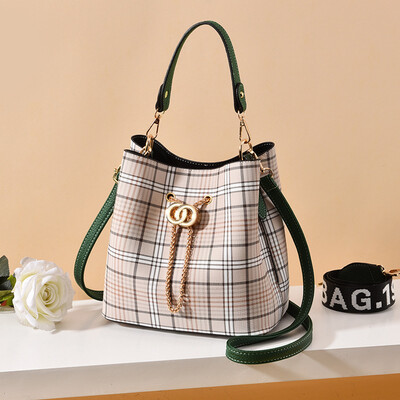 

Bucket bag lady fashion stripe large capacity handbag foreign air inclined bag chain lady shoulder