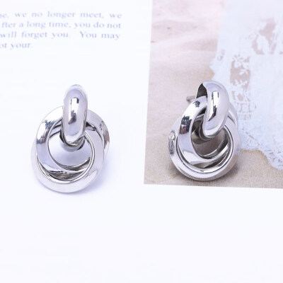 

8 Styles Big Circle Earrings for Women Simple Metal Statement Earrings Twisted Round Drop Earrings Knot Wedding Party Jewelry