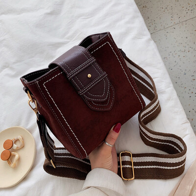 

Retro casual bag 2019 autumn new Korean fashion Joker popular broadband shoulder slung small square bag