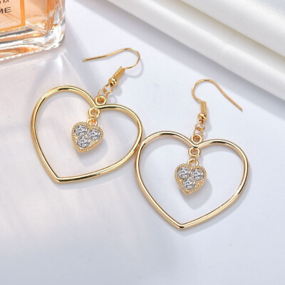 

La Melodie Champagne Gold Heart Shaped Round Earrings Bohemian Elizabeth Map Earrings Earrings 2019 DIY Bohemian Style Jewelry