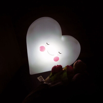 

Gobestart Heart-shaped Soft Vinyl LED Night Light Toy for Baby Kids Bedroom Decoration Nursery Lamp