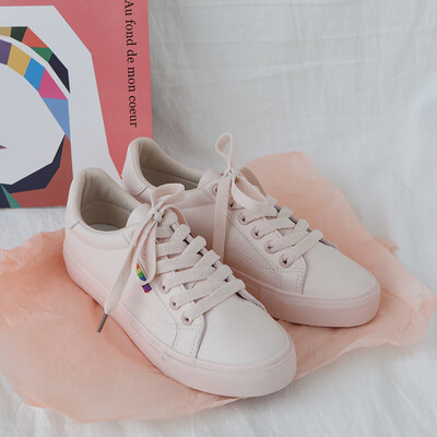 

White shoes women 2019 new summer net red board shoes foreign style Joker basic flat-bottomed white shoes with skirts