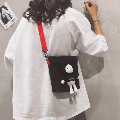 

Cartoon small bag female 2019 new ins Japanese childrens girl bunny bag wild canvas shoulder Messenger bag