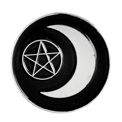 

Black Witch Enamel Brooch Pins Moon Cat Book Brooch Pins for Women Men Halloween Clothes And Hat Accessories Latest