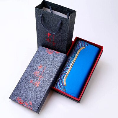 

Chinese style wallet features crafts embroidery ladies handbag