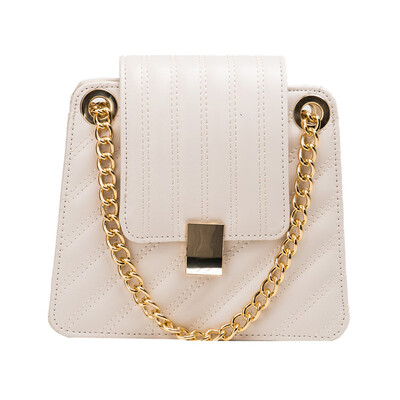 

2019 new bags handbags fashion casual trend bag solid color metal buckle chain decoration ladies flip shoulder bag
