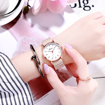 

Simple canvas belt watch cross-border e-commerce explosion models small fresh nylon braided quartz watch