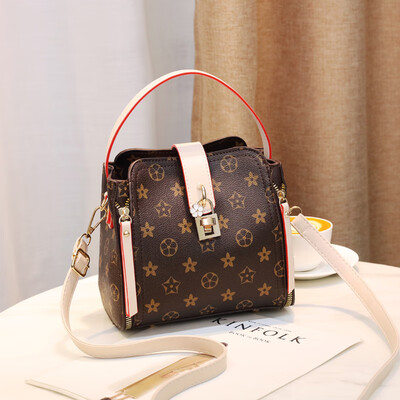 

Xia Shang-xin lady bag with diagonal bag lady Xiaochao Korean version of simple 100 sets of fashionable printing Bucket Bag