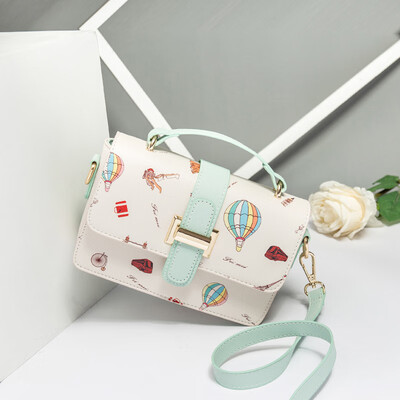 

Summer ins super - fire young girl 2019 Korean version of single - shoulder satchel fashion students across