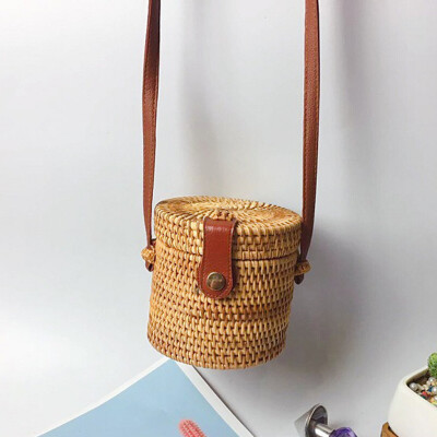 

Tailored Circle Handwoven Bali Round Retro Rattan Straw Beach Bag Crossbody