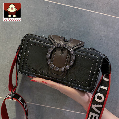 

On the new small bag women 2019 new wave broadband fashion shoulder small square bag texture retro Messenger bag