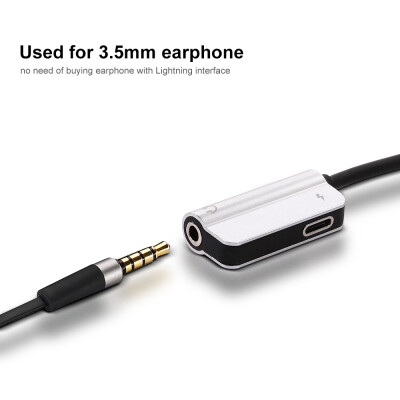 

Lightning to 35mm Jack Earphone Charging Cable Lightning Audio Aux Cable Audio Adapter Earphone Charge Converter for iPhoneSilve