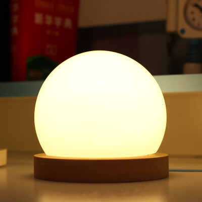 

Gobestart LED 3 Colors Dimmable Round Ball Shape Table Lamp with Wooden Base USB 5V