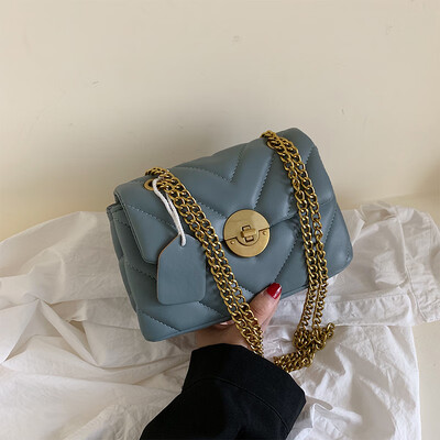 

Fallwinter on the new small bag women 2019 new Korean texture chain messenger bag simple temperament single shoulder small square
