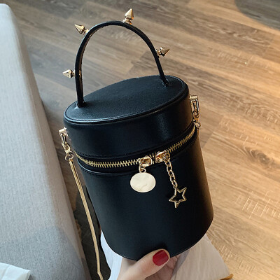 

Bucket bag women 2019 spring&summer new trend rivets slung portable cylinder bag temperament chain bag