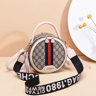 

Summer Womens New Fashion Ins Baitao Ladies Handbag Shoulder Slant Bag Summer