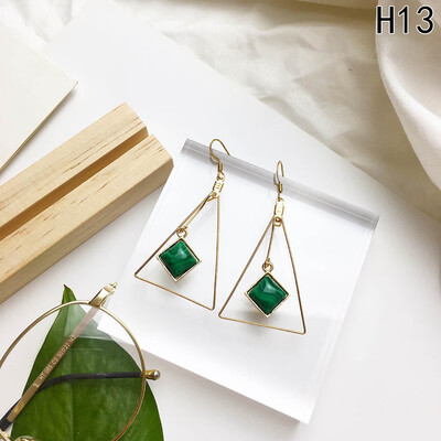 

Simple Green Leaf earring for Women