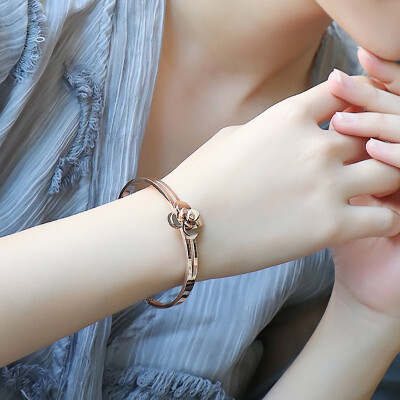 

18k rose gold camellia bracelet female Japanese&Korean simple titanium steel bracelet Korean temperament student wild bracelet