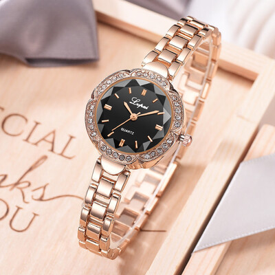 

RM Simple Casual Fashion Small European Beauty And Delicate Bracelet Watch