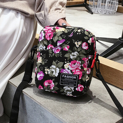

Tailored Fashion Lady Canvas Floral Wild Shoulder Bag Messenger Bag Mummy Bag