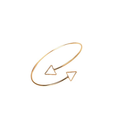 

Exaggerated Ornaments Personality Tide Fan Simple Copper D Letter Arm Bracelet