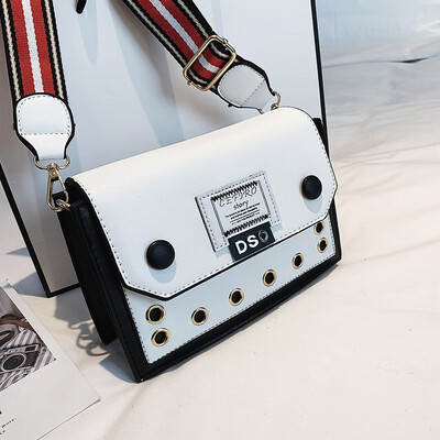 

Qiao Bani 2019 new Korean chic fashion super fire hit color trend street beat small square bag shoulder diagonal female bag