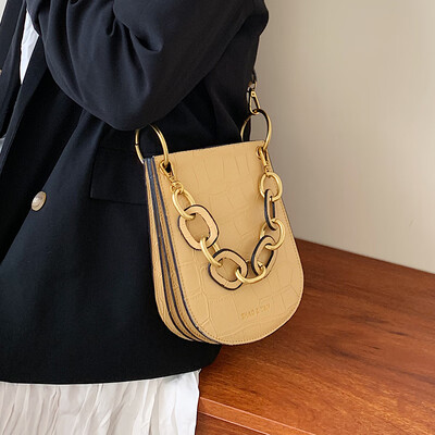 

Ins super fire small bag female 2019 new Korean version of the foreign small square bag fashion student wild shoulder Messenger bag