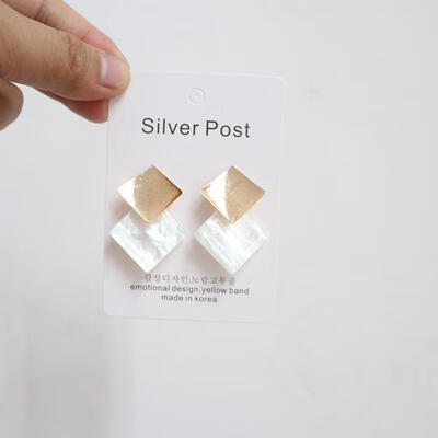 

2018 New Arrival Geometric Metal Women Trendy Stud Earrings Fashion Korean Grinding Block Coloured Splicing Shell Jewelry